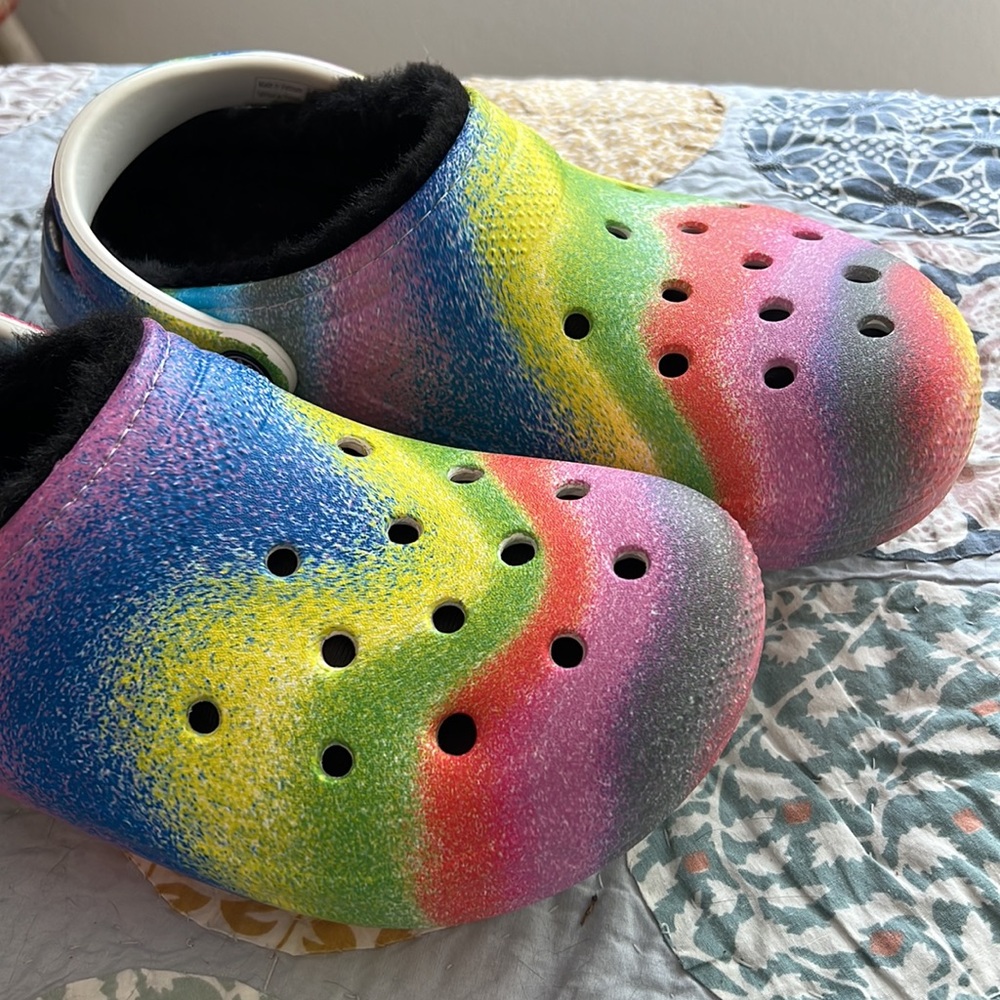 Crocs fleece lined💜 - Picture 4 of 8